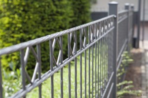 Zäune im Saarland, effektiver Grundstücksschutz